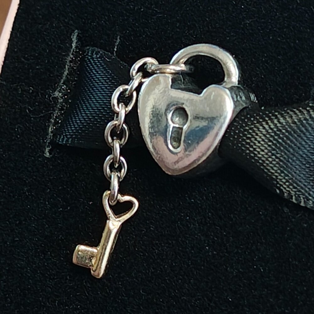 Authentic Pandora Key to My Heart Charm 790288 Silver & 14K Gold